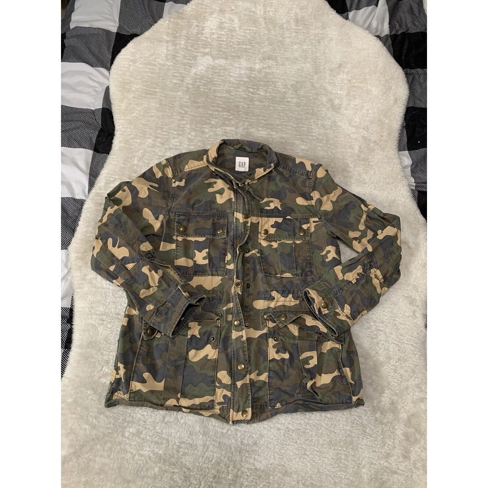 GAP Women's Camo Utility Jacket in Green and Tan